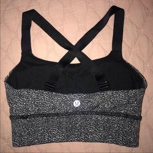 Lululemon sports bra